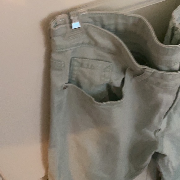 Denim Capris - Picture 3 of 4